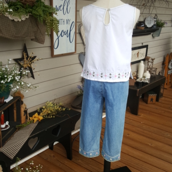 Liz Claiborne ♡ Sweet Vintage 2pc Embroidered Sleeveless Top SP | Jean Capris 2P - Picture 9 of 17